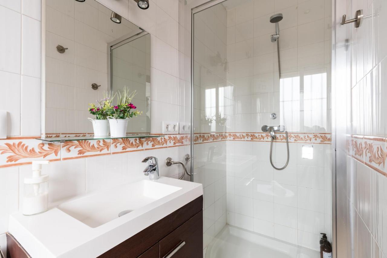 Holi-Rent Apartamento Resitur Seville Ngoại thất bức ảnh